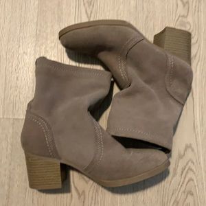 White Mountain Tan Suede Short Slouch Booties Womens 6